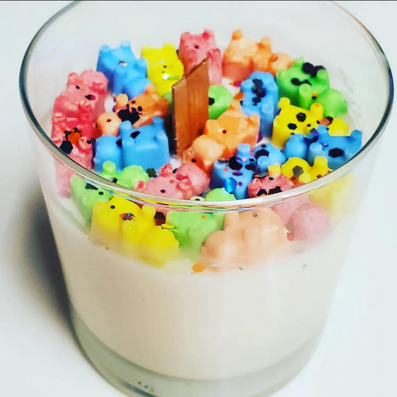 Yummy Gummy Candle with Wooden Wick